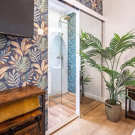 Unique Design - New -