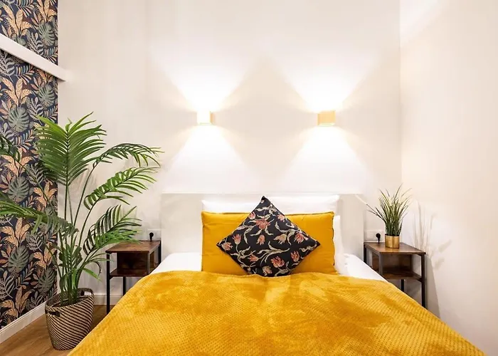 Unique Design - New - * Budapest